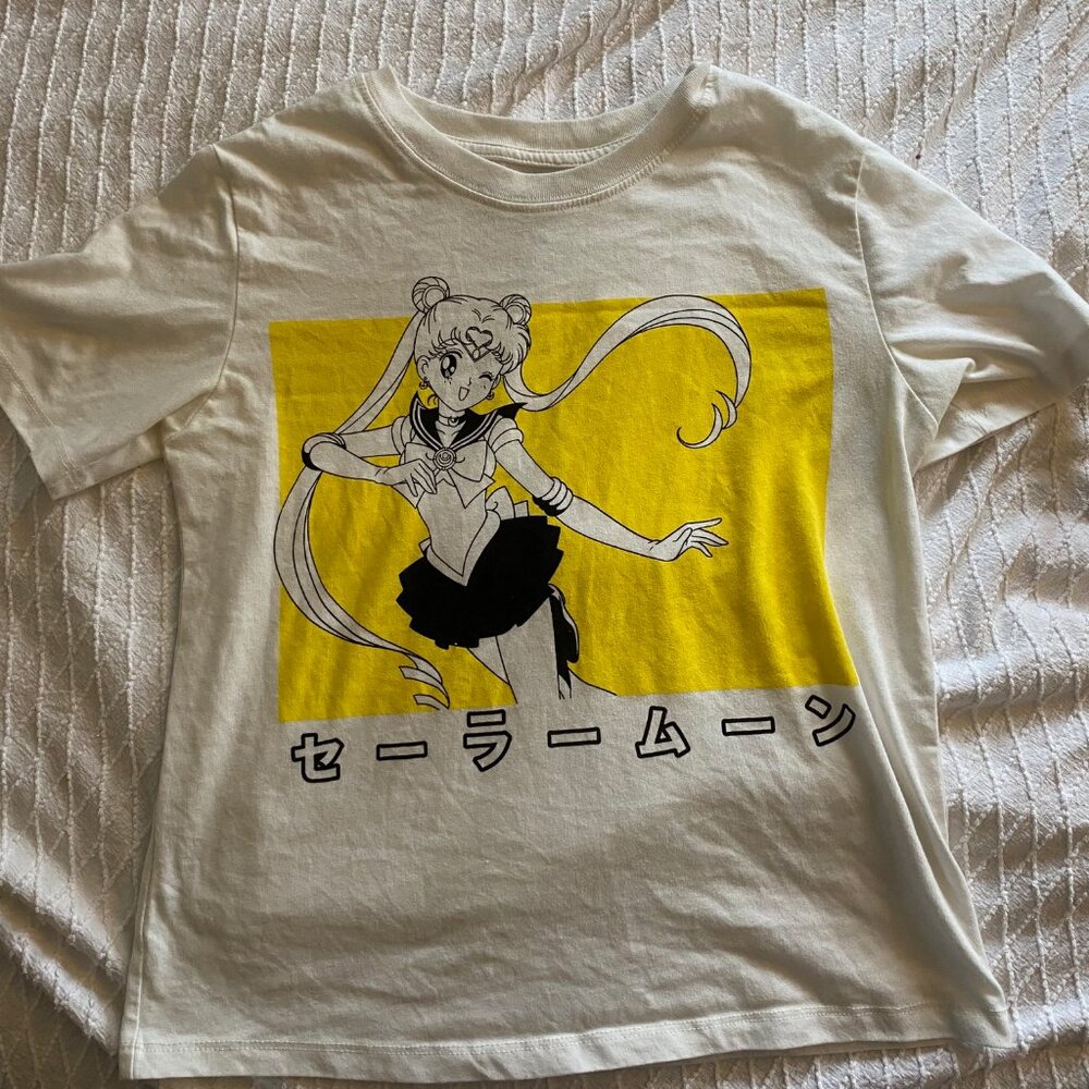 Official Sailor Moon slightly cropped T-shirt
